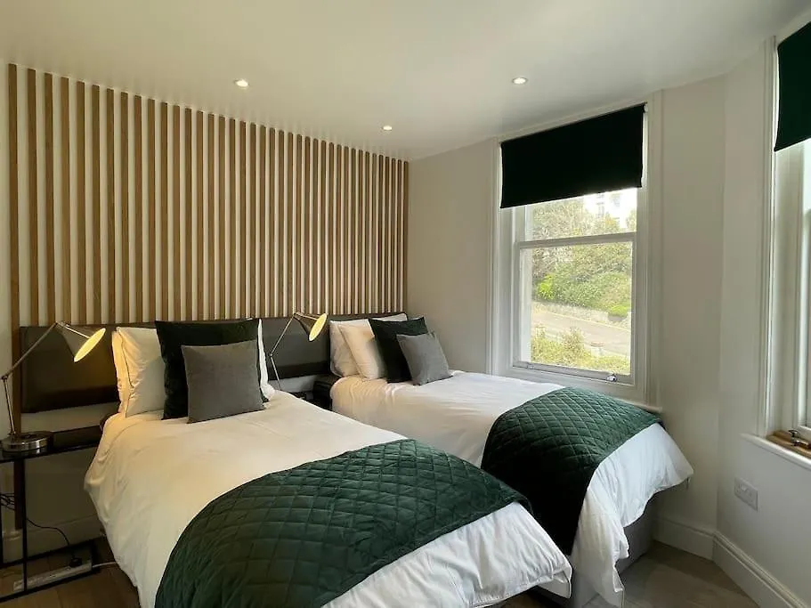 Break Away Nxt To Gardens! Pkg - Perfect Position! Apartment Bournemouth United Kingdom